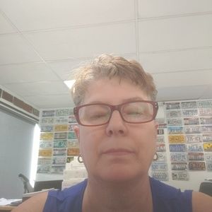 Meet your Posher, Shirley